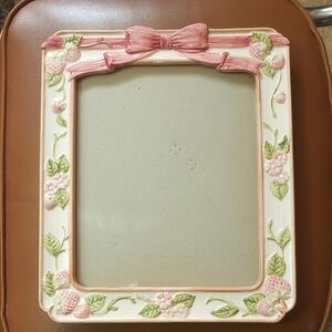 Terragrafics Ceramic Strawberry 8 x 10 Tabletop Frame w/ Tag.  White Pink Green